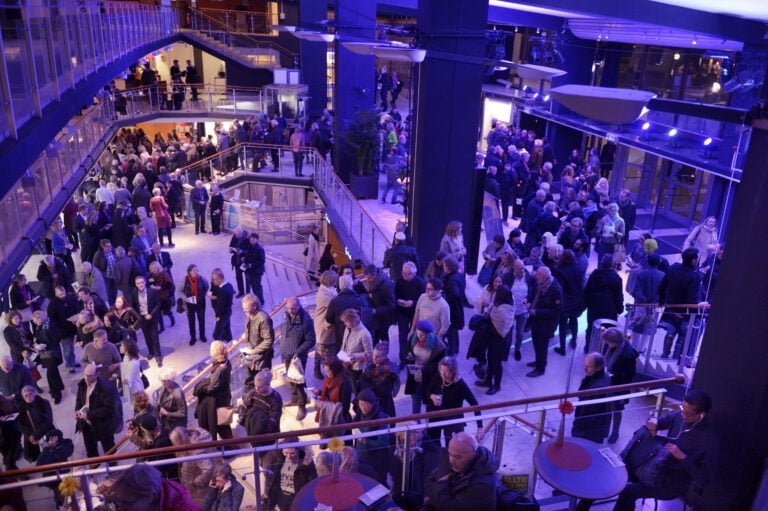 Audience in the foyer of Dansens Hus.