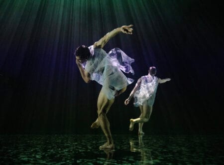 Wayne mcgregor's deepstaria, company wayne mcgregor (jasiah marshall and jordan james bridge), laban theatre, london (2024), photo credit ravi deepres highres
