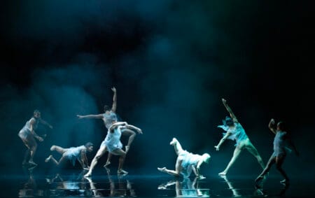Wayne McGregor's Deepstaria, Company Wayne McGregor, Photo credit Ravi Deepres